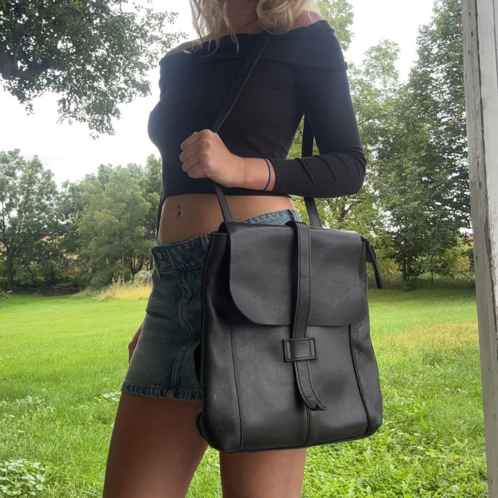Duluth Trading Co. Lifetime Leather Convertible Backpack Purse Black